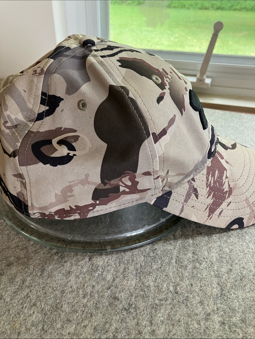 STORM UNDER ARMOR CAMO CAP
NWOT SIZE XL/XXL - Picture 4 of 11